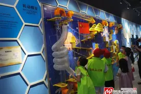 体验科技的神奇魅力 边城小记者走进怀化市科技馆图片