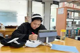 天道酬勤！武汉一高校专科生英语四级考了625分图片