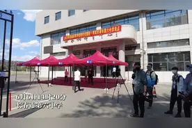 高考“吉”时|雨衣  拖鞋  多重屏蔽仪  吉林省今年高考“又严又暖”图片