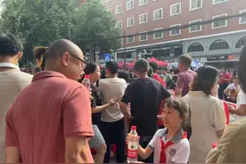 高考直击丨哥哥姐姐，加油！我们也来为你们护航图片