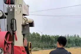 河南各地加强服务保障 确保收割机顺利跨区作业图片
