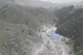 纵穿天山 G577线精河至伊宁公路建设全面提速图片