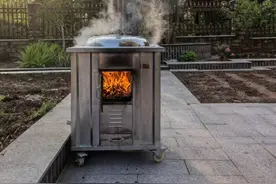 向阳而行 | 柴火炉炖菜，儿时的味道图片