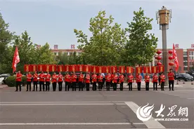 隆丰饺子城“爱心送水” 助力垦利高考学子“金榜题名”图片