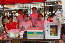 长沙考生整夜吹空调导致肚子疼急坏家长，志愿医师上门治疗图片