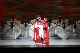 记者快评｜上座率近100%、在线人数近百万，杜丽娘的“青春日志”为何动人图片