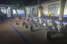 潍坊交警：为高考“降噪”，严查非法改装车、“炸街车”图片