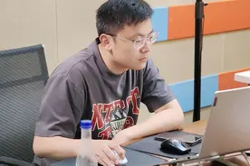 专访电商达人尚佳伟：从带货达人到电商讲师图片