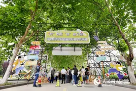 安徽新华学院举办首届教育教学成果展图片