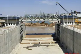 淄博小清河复航工程金家堰船闸实施蓄水图片