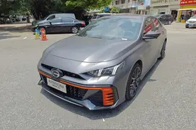 测试广汽传祺影豹R：自主品牌都这样子，豪华跑车还有路吗？图片