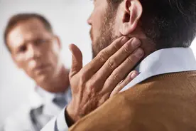 颈部淋巴最容易肿图片