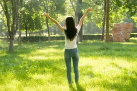 夏季如何晒太阳才能收获健康，避免被晒伤？图片