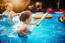 游泳怕“氯伤害”，怎么办？卫监专家有话说图片