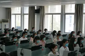 探访江苏高考阅卷点，209万份考卷得分是如何出炉的图片