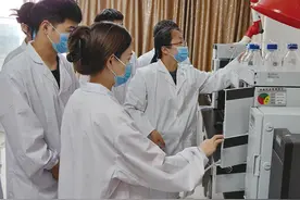 河南质量工程职业学院为企业发展提供高质量检验检测服务图片