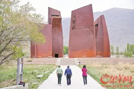 重返马兰——“战斗在罗布泊的广东人”时隔数十年回到“蘑菇云升起的地方”图片