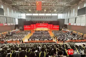 当面道一声“毕业快乐”！南工程毕业季诚意满满图片