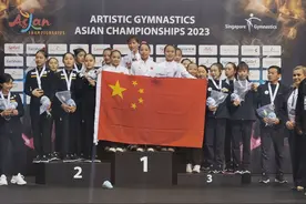 中国队夺得体操亚锦赛女团冠军，邱祺缘获个人全能冠军图片
