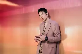 热搜第一！萧敬腾紧急报警图片