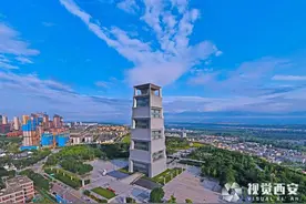 无人机视角下的揽月阁：望秦岭气象万千图片