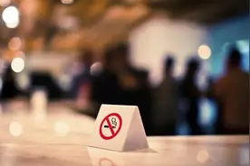 从业者谈卷烟厂工作：卷烟工实行“三班倒”，工作内容枯燥但工资很高图片