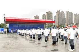 江西省南昌市南昌县莲塘一中象湖滨江校区开工建设图片