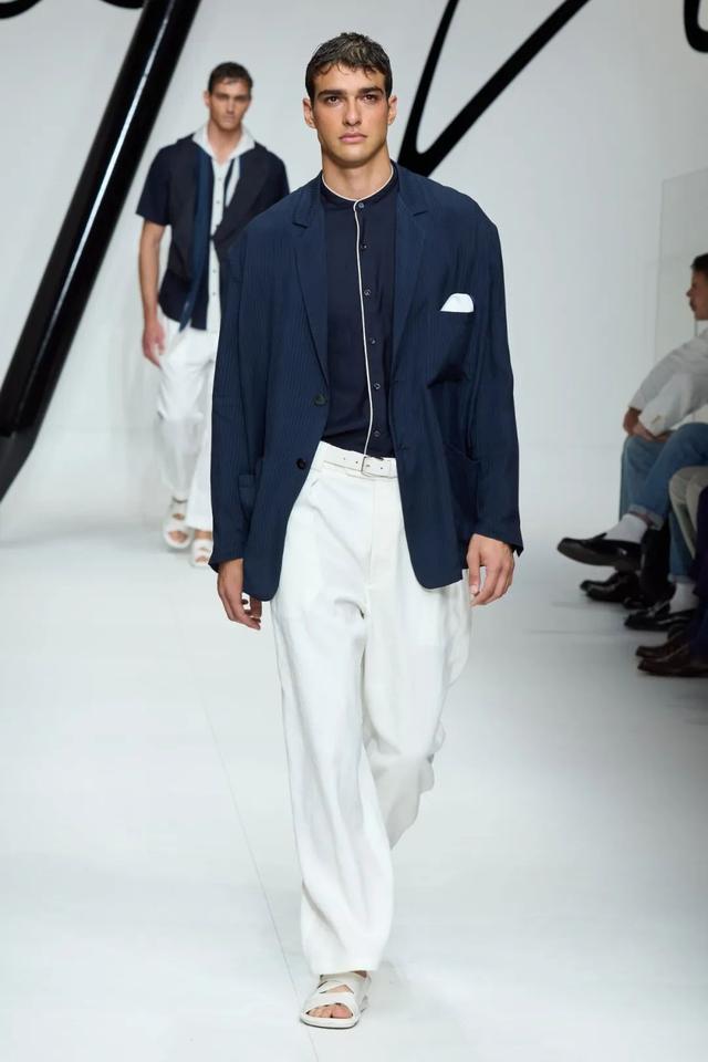 Giorgio Armani������֮�⣬��������������������̸��ʱװ��