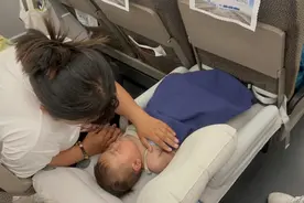 解放双手！高铁上的“哄娃神器”火了，背后还有一个“神仙”班组图片