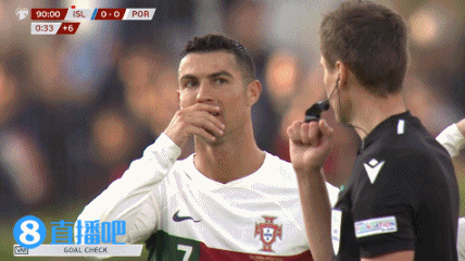 乐坏了🤣🤣C罗焦急等待裁判听VAR，判有效后转身就siu庆祝图片