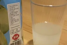 保质期内椰子水变酸 佳果源称原料产地不同酸是正常的图片