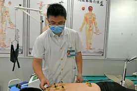 @闽清人 约上好友，在最热的三伏天里 一起灸呀灸图片