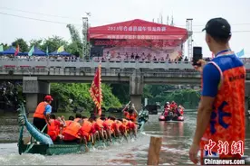 广西合浦“双龙”竞渡海丝古航道图片