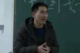 15年了！曾背母上大学感动中国的他怎样了图片