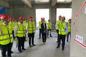 盛夏时节中建新疆安装承建的东大梁EPC项目工程建设按下“快进键”图片