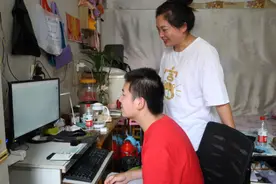 经历三次开颅的安徽“轮椅少年”超出二本线：要通过努力改变未来图片