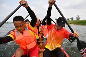 划动体魄，创造传奇：龙舟健身与比赛准备的终极指南图片