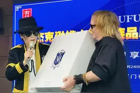 中国模仿者演唱“MJ”经典曲目！迈克尔.杰克逊纪念活动在京举行图片