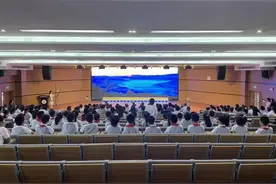 黄山屯溪区：“党是阳光我是苗”少幼儿书画赛鸣锣开赛图片