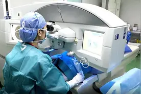 @近视的你！暑期摘镜全攻略，术前必看~图片