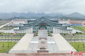 东盟水果在广西凭祥的“变身”记图片