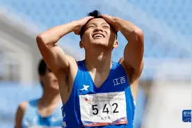 田径——全国冠军赛：吴宇昂获男子400米冠军图片