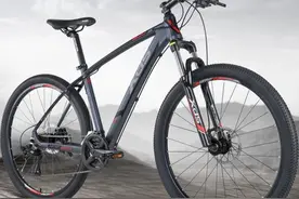 暑假开启带动户外骑行热：公路车、山地车、智能码表等多品类骑行装备京东热销图片