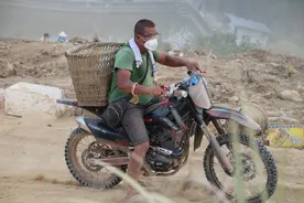 中国好人｜重庆摩托教练张俊：无畏火势汹涌，无畏尘土飞扬图片