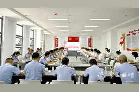 曲靖市公安局经侦支队与曲靖交投集团政企党建联学共建 喜迎“七一”共创未来图片