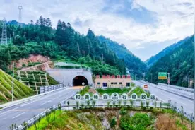 刚刚，湖南又一条跨省高速通车！图片