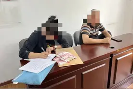 丈夫藏自家衣柜里，鬼鬼祟祟……两夫妻上演“神操作”图片