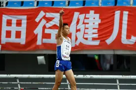 刘翔的“领地”闯进一位湖北小伙子，朱胜龙斩获全国110米栏冠军图片