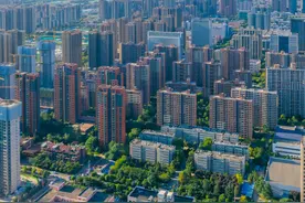 姚振华偿债之路遇阻，合肥宝能城万人围观终流拍，12家信托曾踩雷超212亿图片