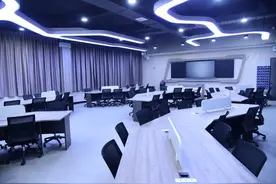 高校+基地+产业 郑州城市职业学院如何实现专业设置与产业需求“同频共振”图片